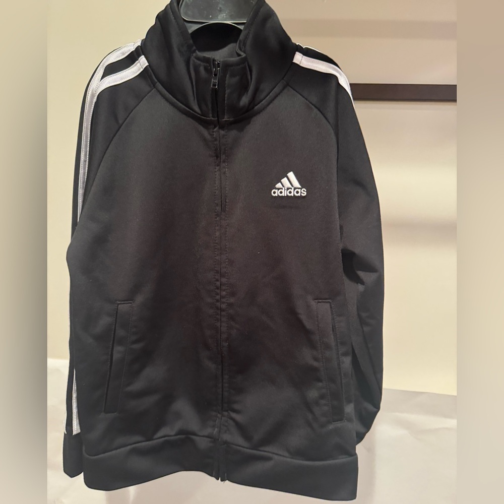 Adidas jacket child size 5